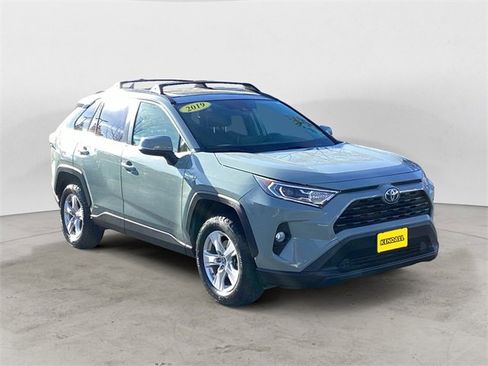 Used 2019 Toyota RAV4 XLE image 7
