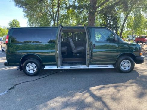 Used 2014 Chevrolet Express 3500 LS RWD image 5