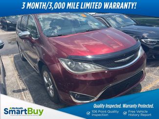 Used 2017 Chrysler Pacifica Limited w/ UConnect Theater Package FWD video 1