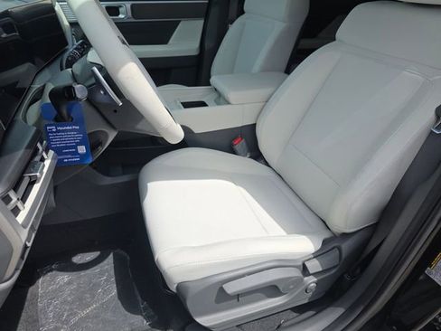 New 2026 Hyundai Santa Fe SE FWD image 21