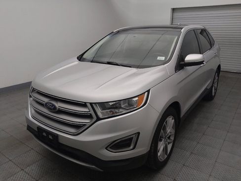 Used 2018 Ford Edge Titanium w/ Equipment Group 301A FWD image 15