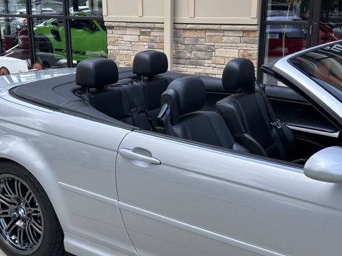Used 2003 BMW M3 Convertible image 24