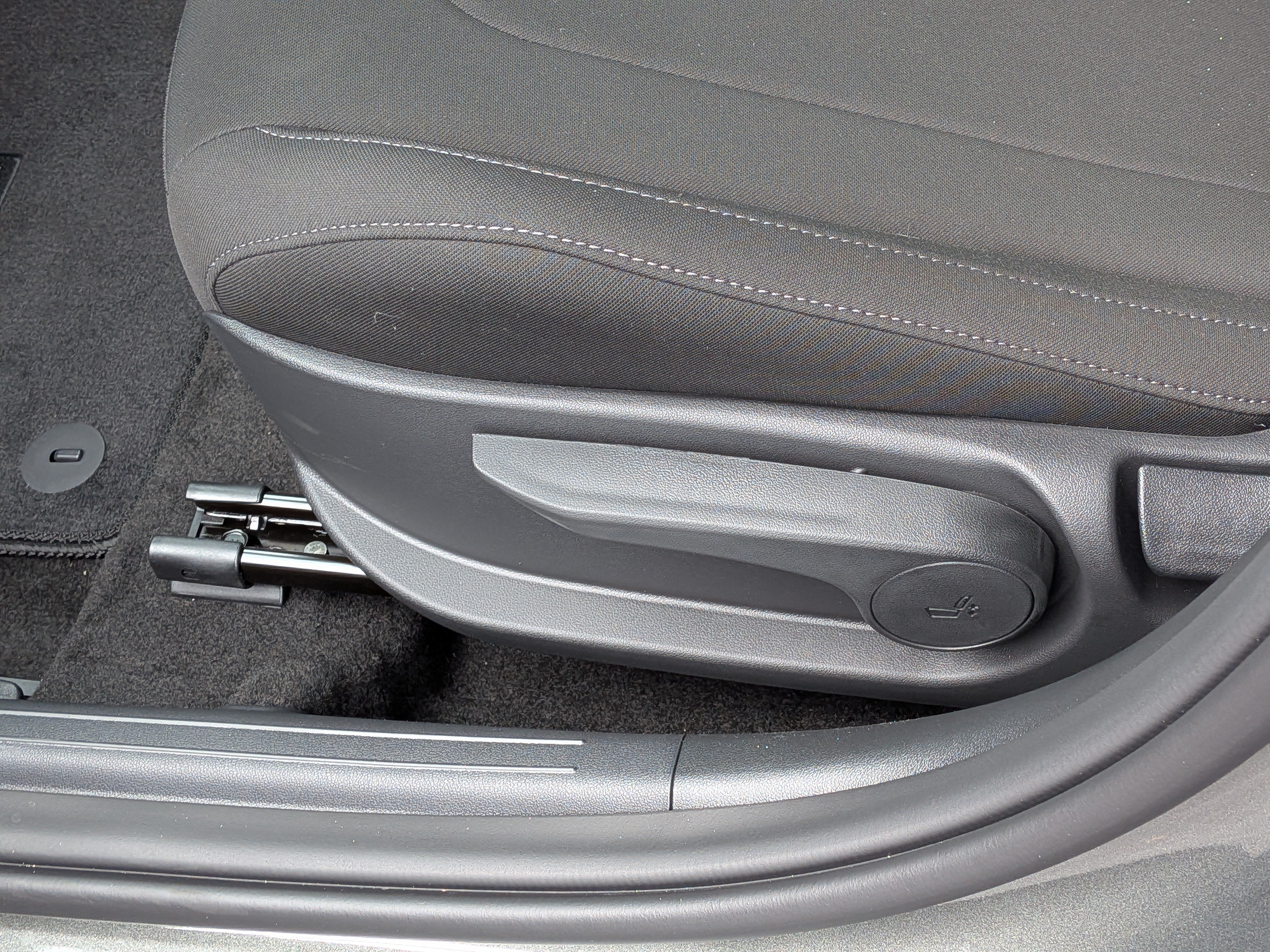 New 2026 Hyundai Elantra SEL Sport Premium FWD image 21