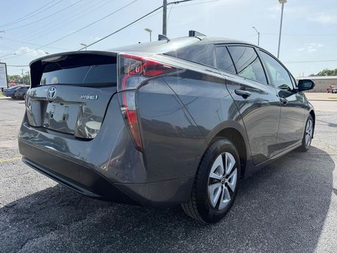 Used 2017 Toyota Prius Four w/ Advanced Technology Package FWD image 5