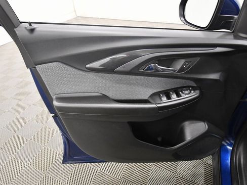 Used 2023 Chevrolet TrailBlazer LT w/ Convenience Package image 13