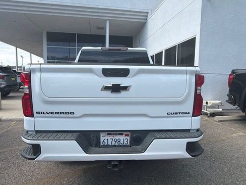 Used 2022 Chevrolet Silverado 1500 Custom w/ LPO, Dark Essentials Package RWD image 5