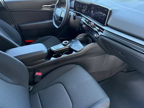 New 2026 Kia Sportage LX FWD image 19