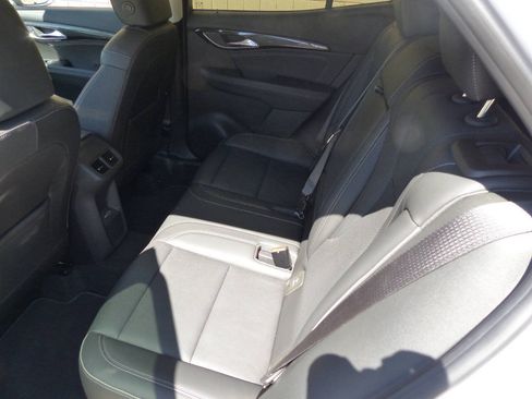 Used 2023 Buick Envision Essence AWD/4WD image 23