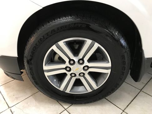 Used 2017 Chevrolet Traverse LS FWD image 7