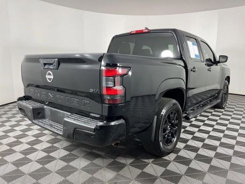 Used 2023 Nissan Frontier SV w/ Midnight Edition Package image 8