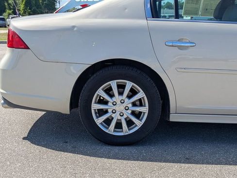 Used 2011 Buick Lucerne CXL w/ Driver Confidence Package image 8