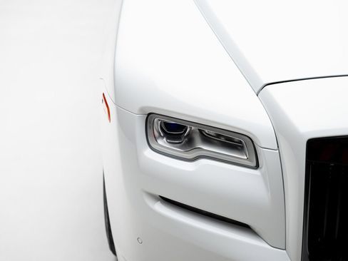 Used 2020 Rolls-Royce Wraith image 11