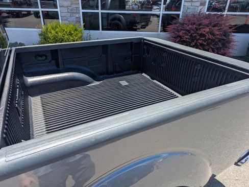 Used 2019 Nissan Frontier SV AWD/4WD image 26