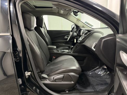 Used 2017 Chevrolet Equinox LT w/ Midnight Edition image 27