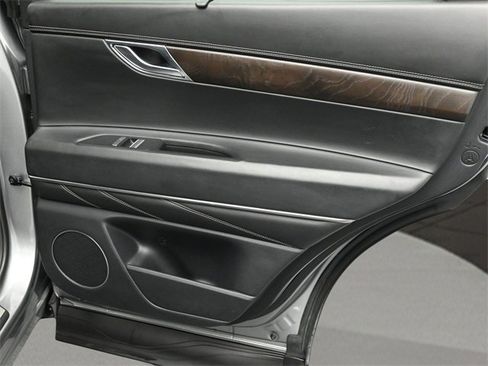 Used 2021 Genesis GV80 2.5T image 17