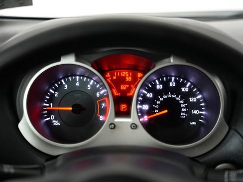 Used 2013 Nissan Juke SV AWD/4WD image 16