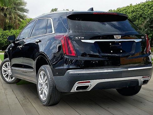 Used 2020 Cadillac XT5 Premium Luxury FWD image 9