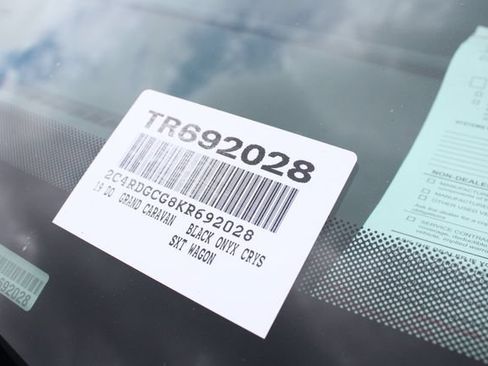 Used 2019 Dodge Grand Caravan SXT FWD image 36