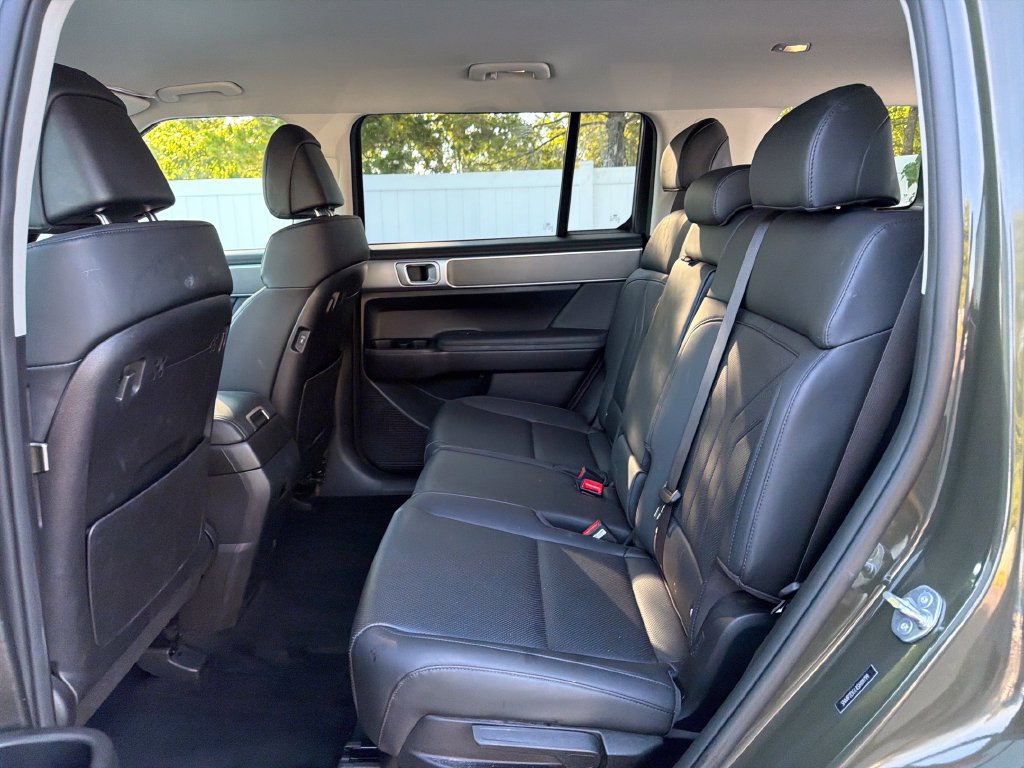 Used 2025 Hyundai Santa Fe SEL AWD/4WD image 25