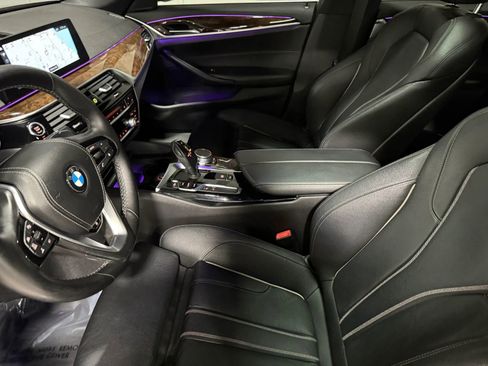 Used 2017 BMW 540i xDrive image 15