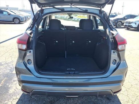 Used 2025 Nissan Kicks Play S FWD image 34