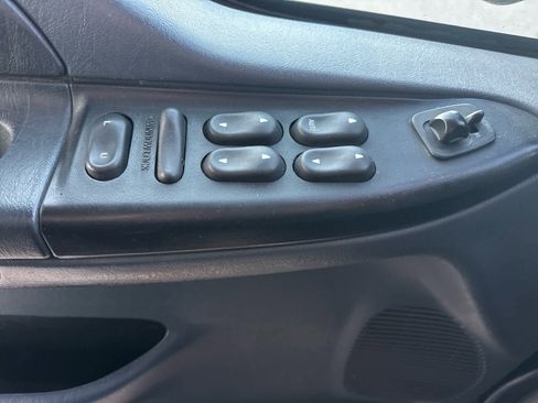 Used 2001 Ford F250 XLT image 10