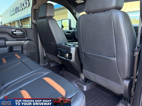 Used 2022 GMC Sierra 2500 AT4 image 23