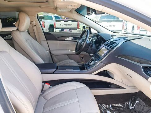 Used 2019 Lincoln MKZ Reserve FWD image 15