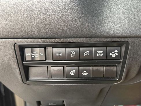 Used 2023 Toyota Tundra Limited image 21