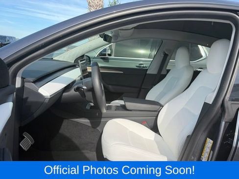 Used 2023 Tesla Model Y Performance AWD/4WD image 3