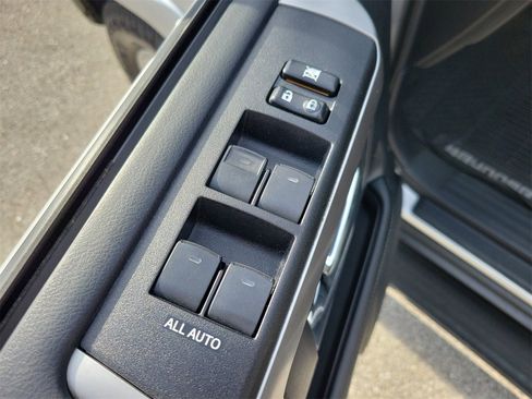 Used 2014 Toyota 4Runner SR5 image 13