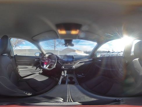 Used 2025 Nissan Altima 2.5 SV image 41