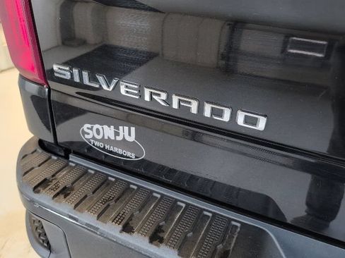 Certified 2022 Chevrolet Silverado 1500 RST AWD/4WD image 31