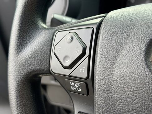 Used 2019 Toyota Tacoma SR5 image 9