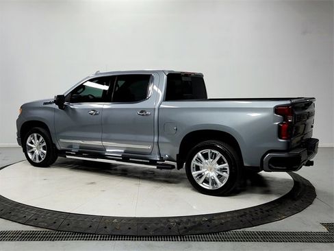 Used 2023 Chevrolet Silverado 1500 High Country image 5