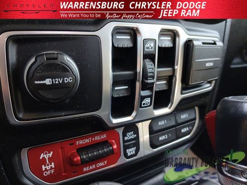 Used 2021 Jeep Gladiator Rubicon w/ Dual Top Group AWD/4WD image 26