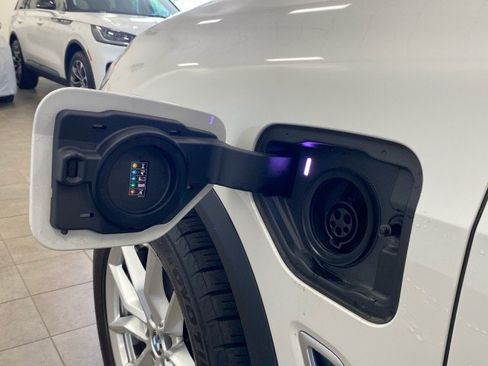 Used 2021 BMW X5 xDrive45e AWD/4WD image 15
