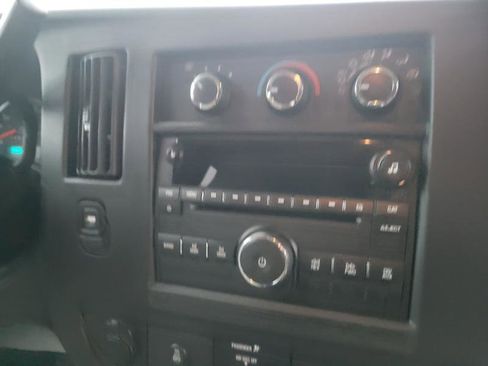 Used 2017 Chevrolet Express 3500 LT w/ LT Preferred Equipment Group image 15