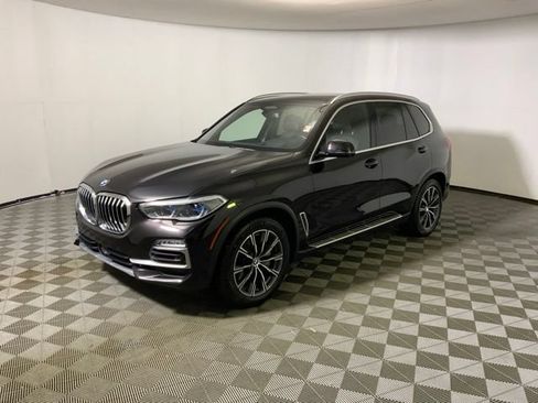 Used 2019 BMW X5 xDrive50i w/ Executive Package AWD/4WD image 12