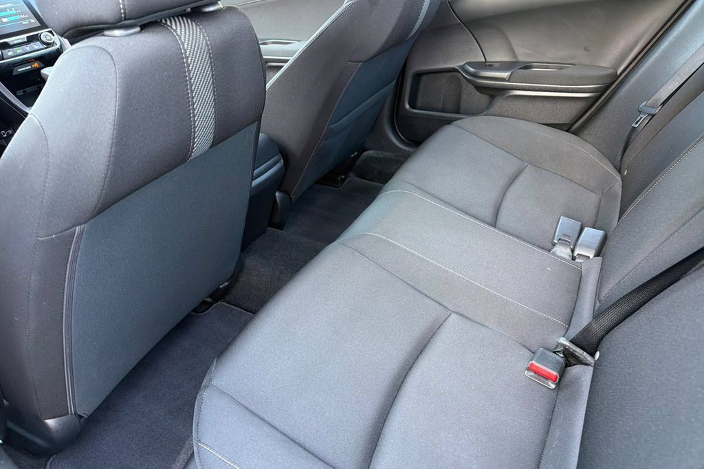 Used 2018 Honda Civic EX image 9