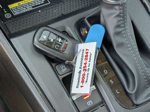 Used 2025 Honda CR-V EX-L image 30