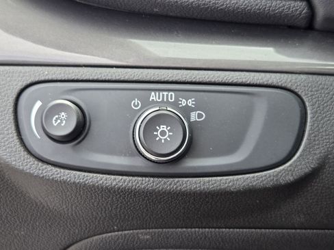 Used 2017 Buick Encore Preferred FWD image 19