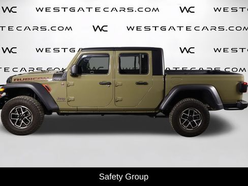 Used 2025 Jeep Gladiator Rubicon w/ Safety Group AWD/4WD image 5