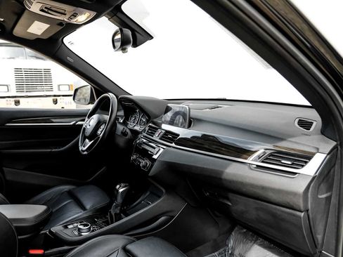 Used 2018 BMW X1 sDrive28i image 16