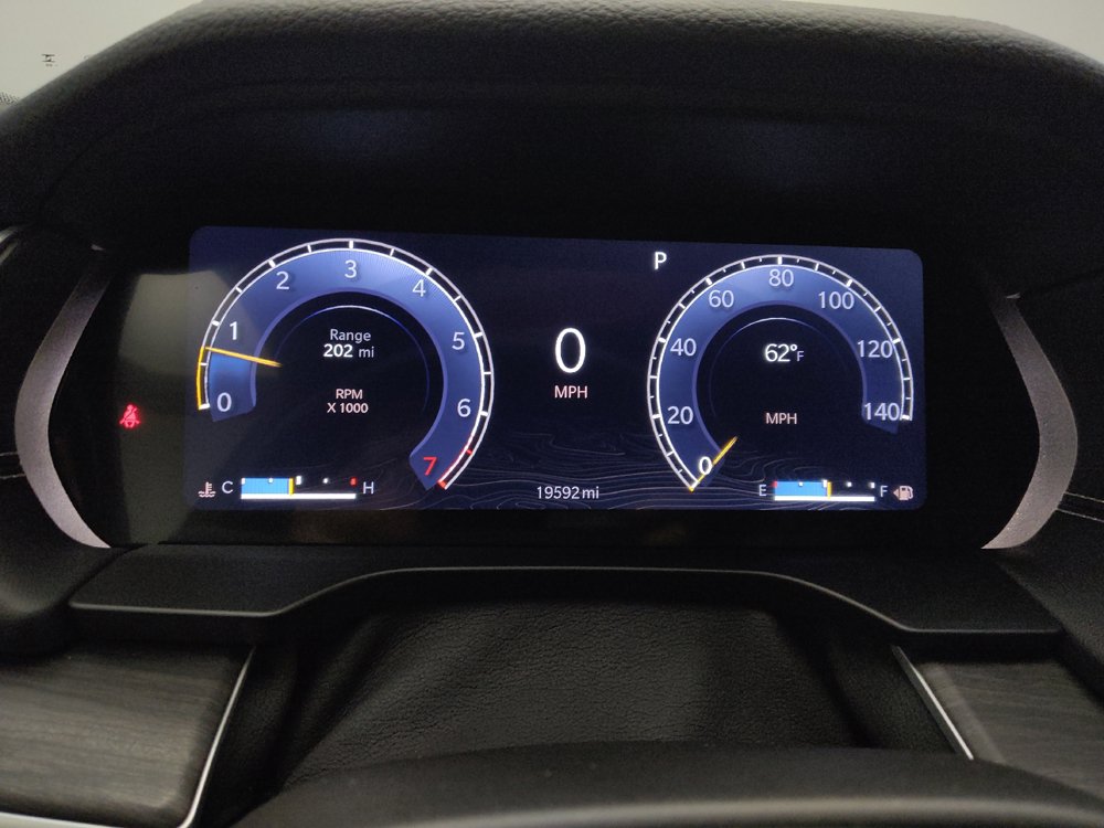 Used 2023 Jeep Grand Cherokee Limited w/ Luxury Tech Group II RWD image 23