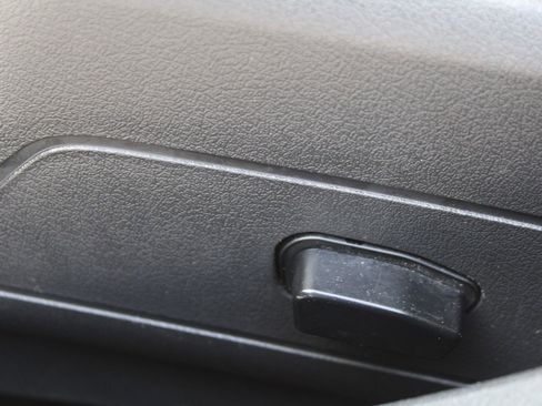 Used 2015 Jeep Compass Limited w/ Sun/Sound Group image 23