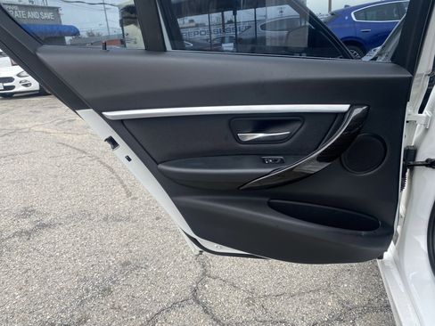 Used 2018 BMW 330i Sedan image 17