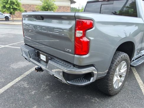 Certified 2020 Chevrolet Silverado 1500 LTZ AWD/4WD image 16