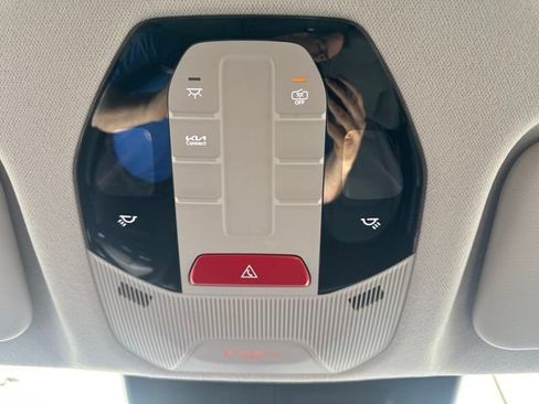 Used 2025 Kia K4 FWD image 38