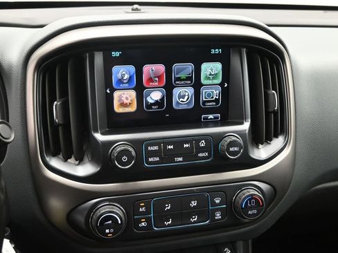 Used 2018 Chevrolet Colorado Z71 AWD/4WD image 14